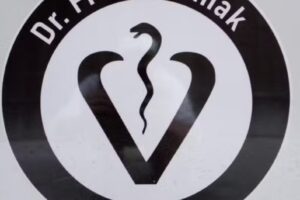 Dr.med.vet. Frank Waniak – Tierarzt – Kleintierpraxis