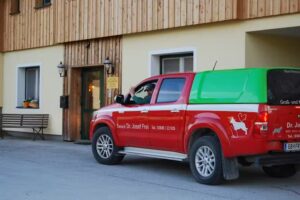 Groß- und Kleintierpraxis Dr. Josef Frei u. Mag. Clara Frei