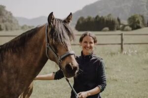 Praxis für Pferdezahnmedizin Mag. Elisabeth Neuhoff Pferdezahnarzt