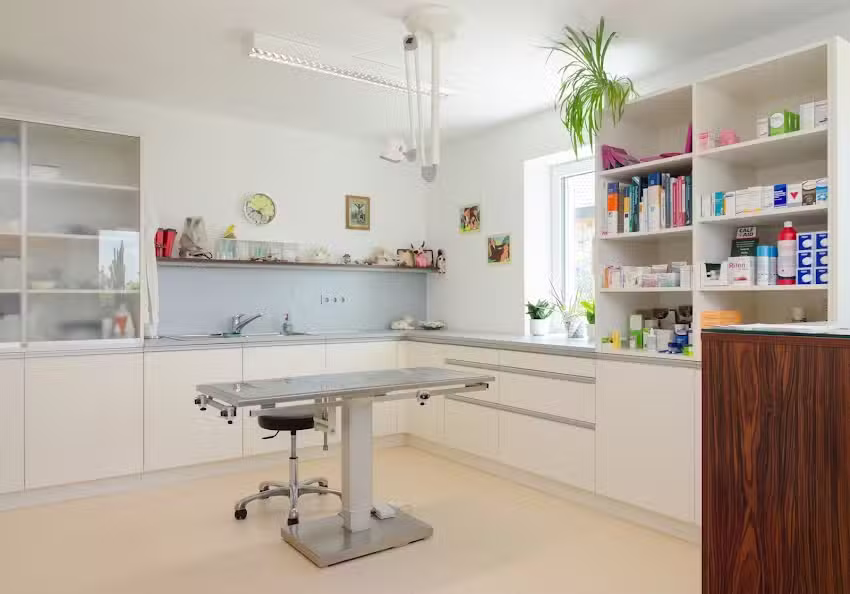 Tierarzt Dr. Peter Luger