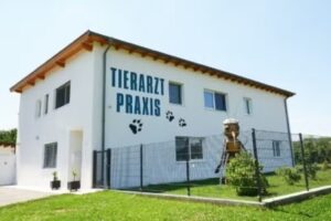 Tierarzt Praxis Diplom Tierärztin CCRP Jutta Schlapschy